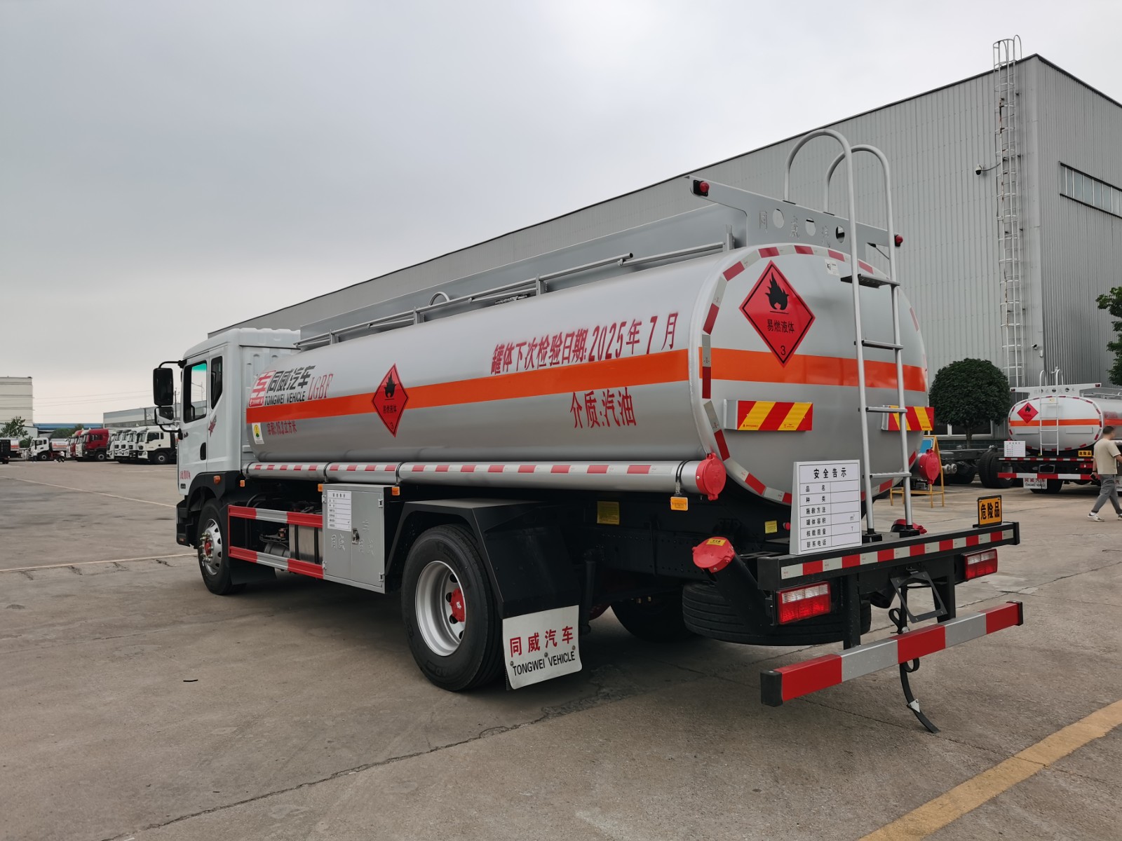 e6658b576435958db460964f24a77812.jpg 065ac471683b0a256ad0fc04997cb3e7.jpg